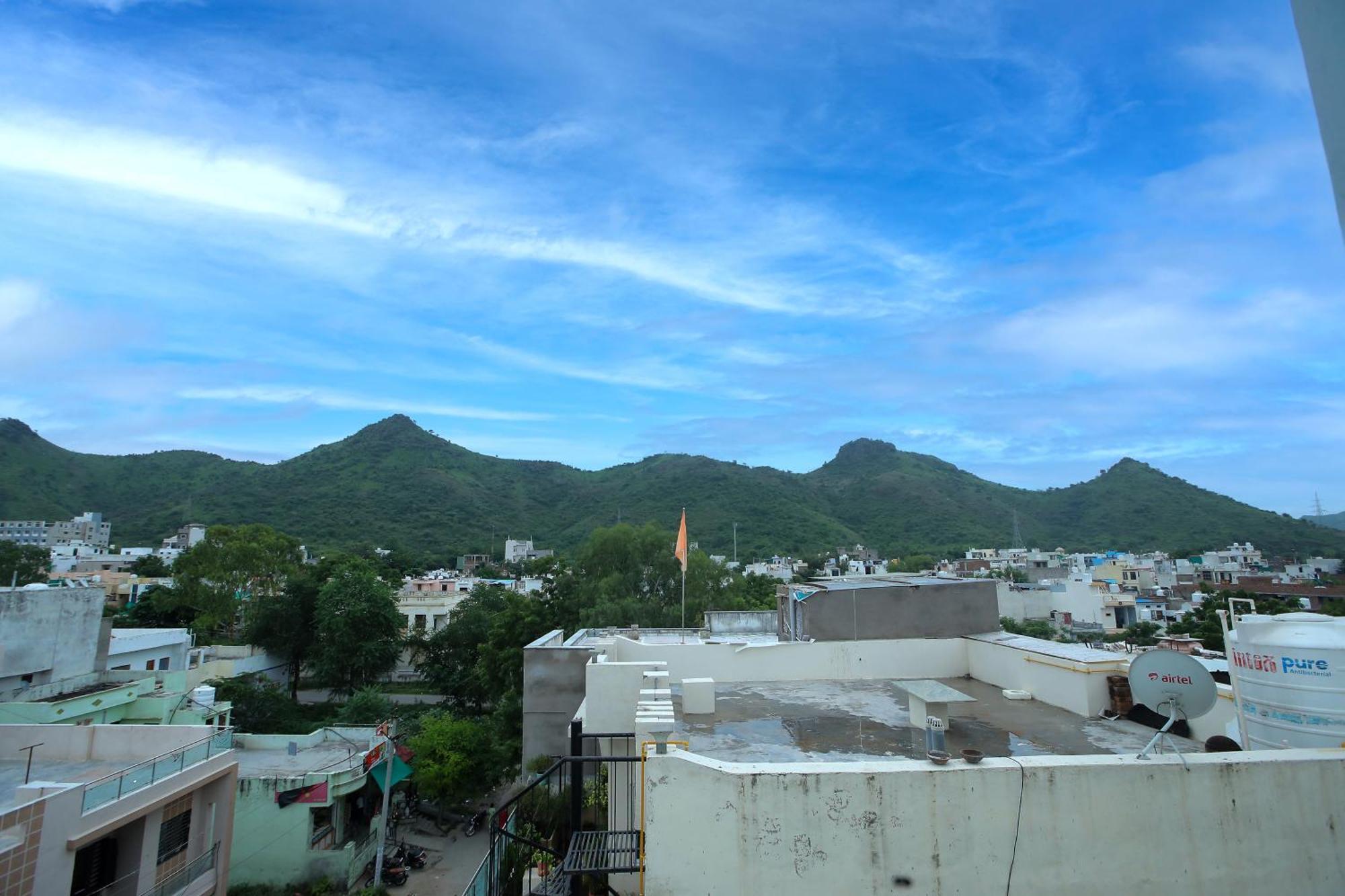 Chitrakoot Residency Lejlighedshotel Udaipur Eksteriør billede