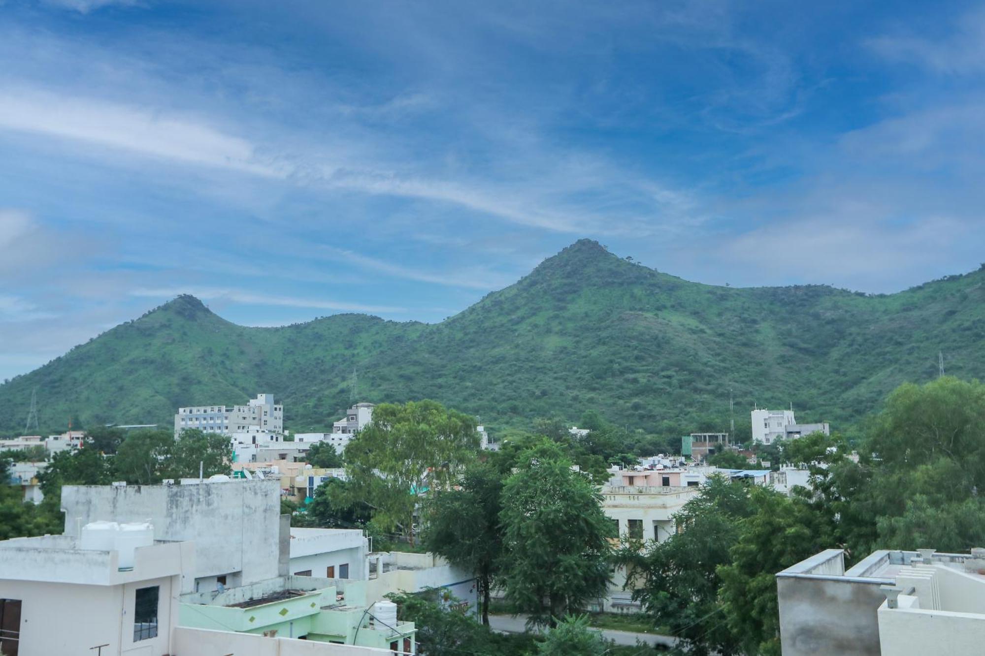 Chitrakoot Residency Lejlighedshotel Udaipur Eksteriør billede