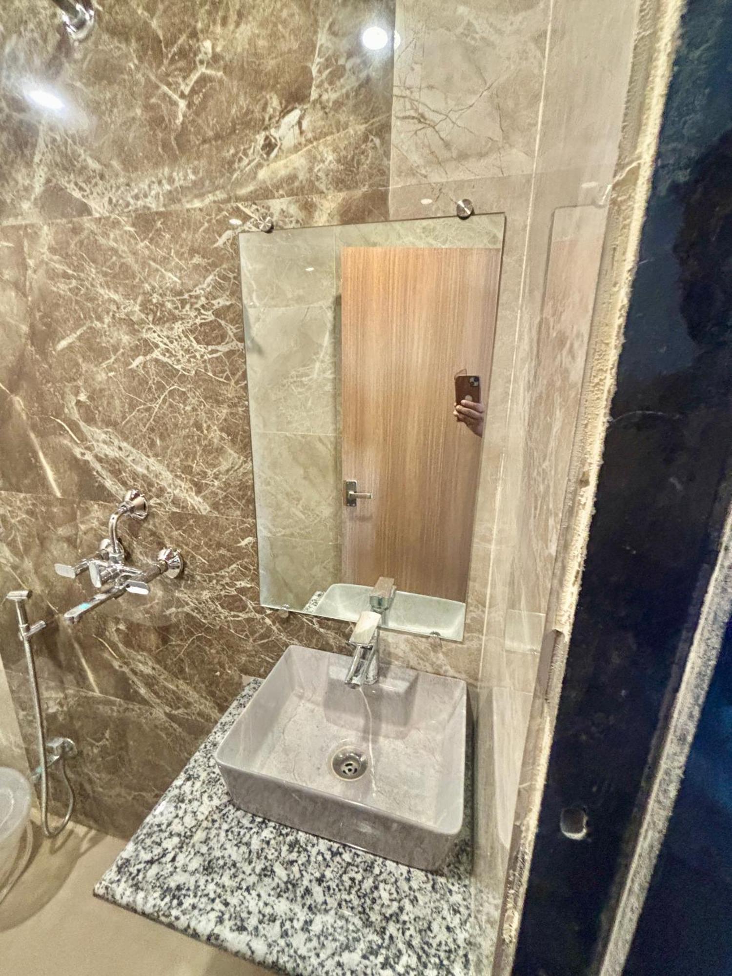 Chitrakoot Residency Lejlighedshotel Udaipur Eksteriør billede