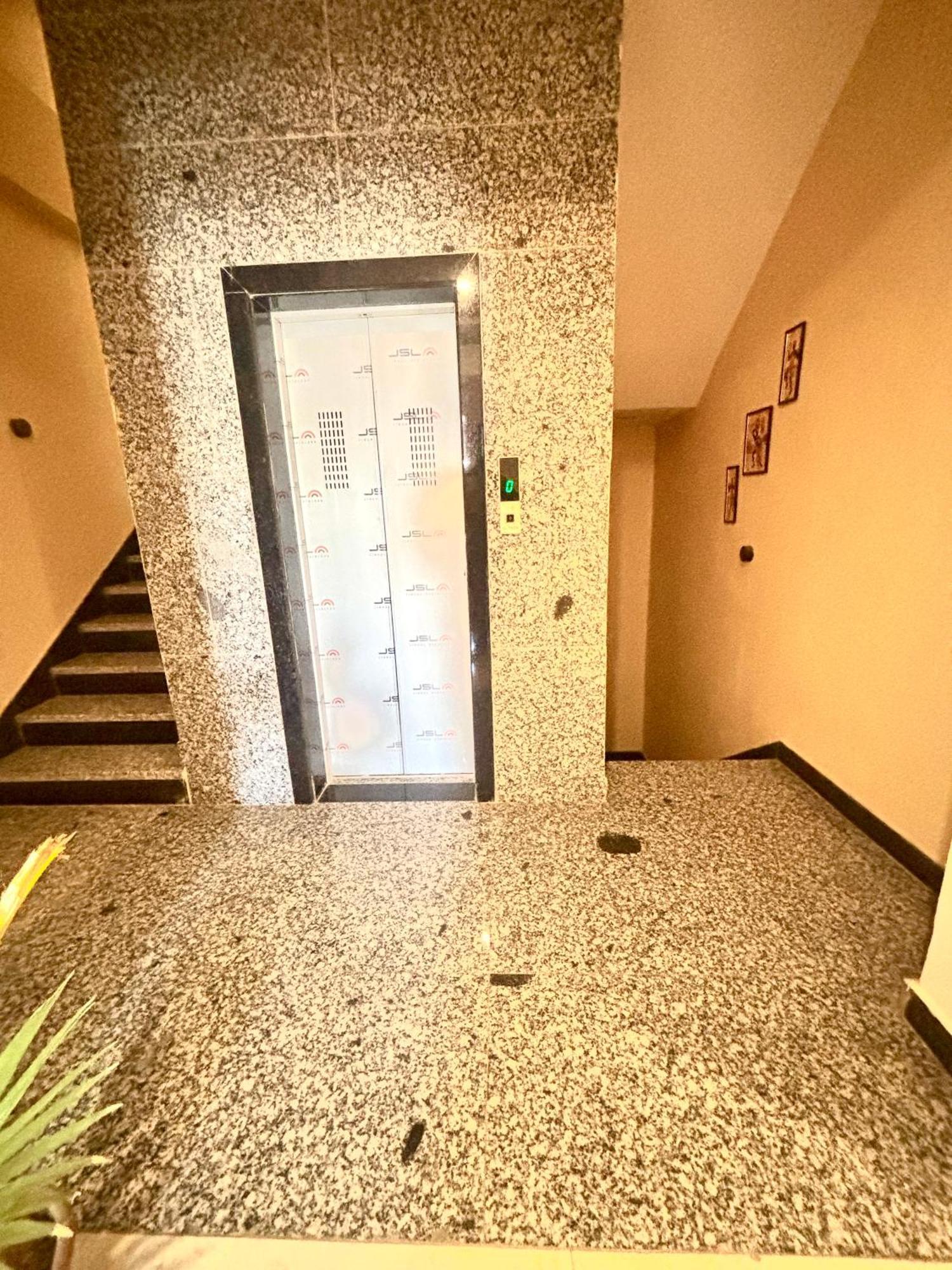 Chitrakoot Residency Lejlighedshotel Udaipur Eksteriør billede